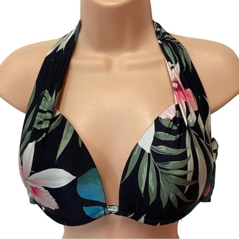 NWT Coco Reef swimming top size 38C style contour‎